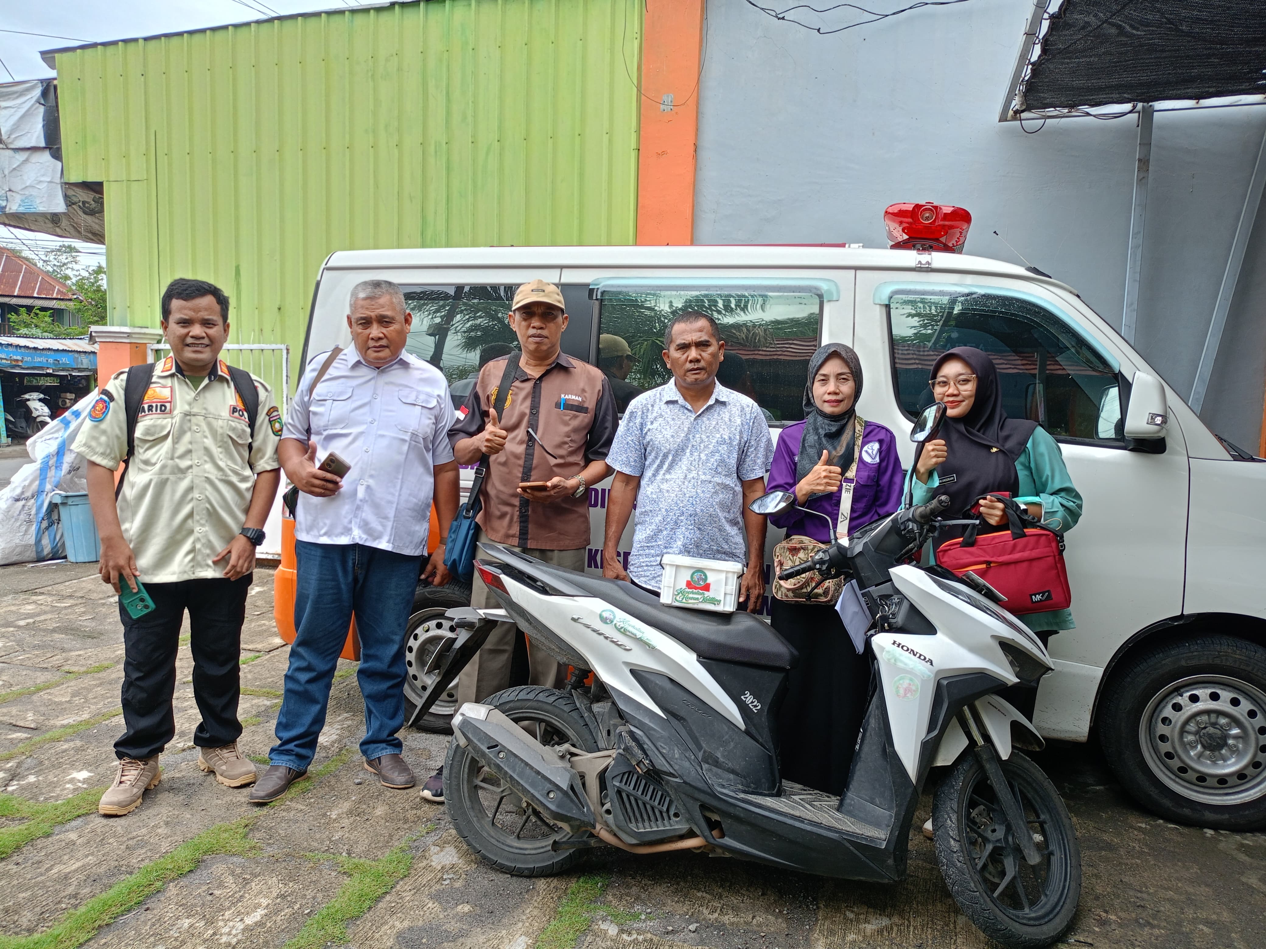 bersama petugas puskesmas, ka UPT Prokeswan Alas dan Bidang Keswan 