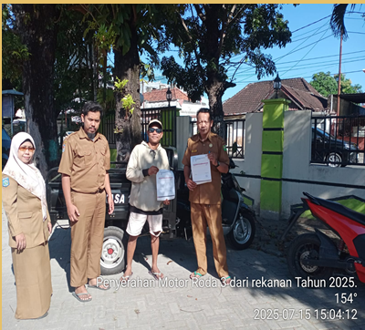 Penyerahan Motor Roda Tiga